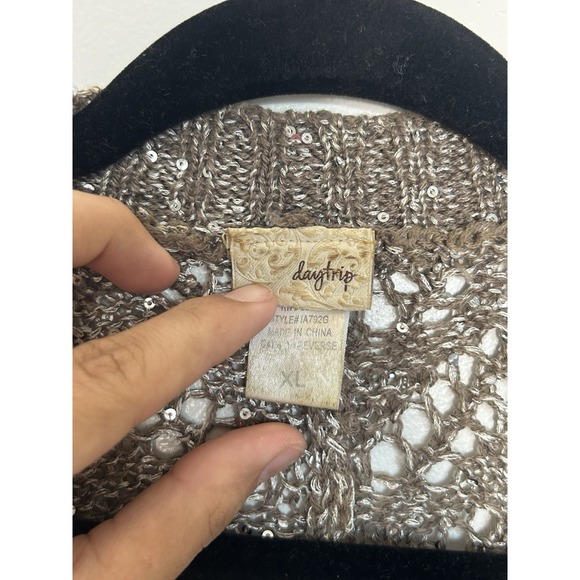 Daytrip Sequin Crochet Knit Cardigan Sweater XL Taupe Open Weave Boho Metallic - Picture 5 of 8